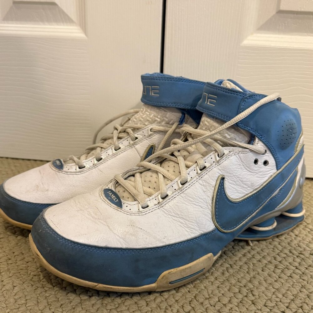 Vintage Nike High Top Basketball Sneakers